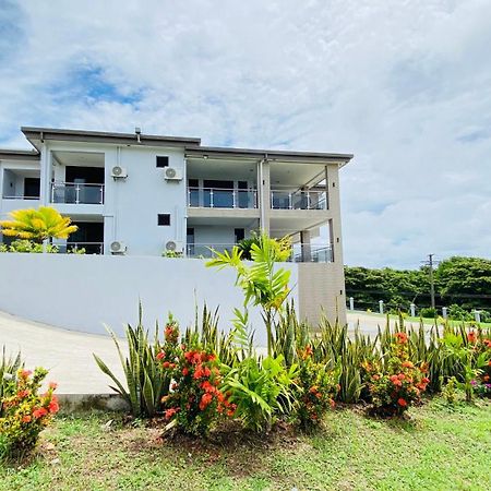 Lovely 4-Bedroom Holiday Home With Free Parking. Лаутока Екстер'єр фото