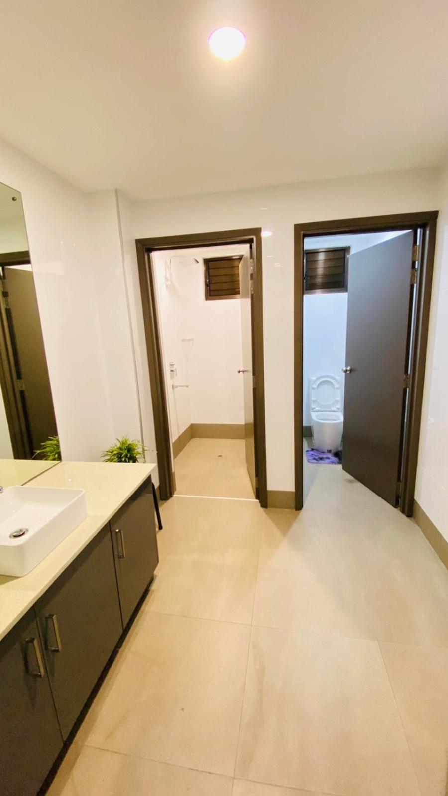 Lovely 4-Bedroom Holiday Home With Free Parking. Лаутока Екстер'єр фото